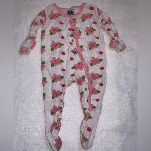 3-6m Kickee pants footies